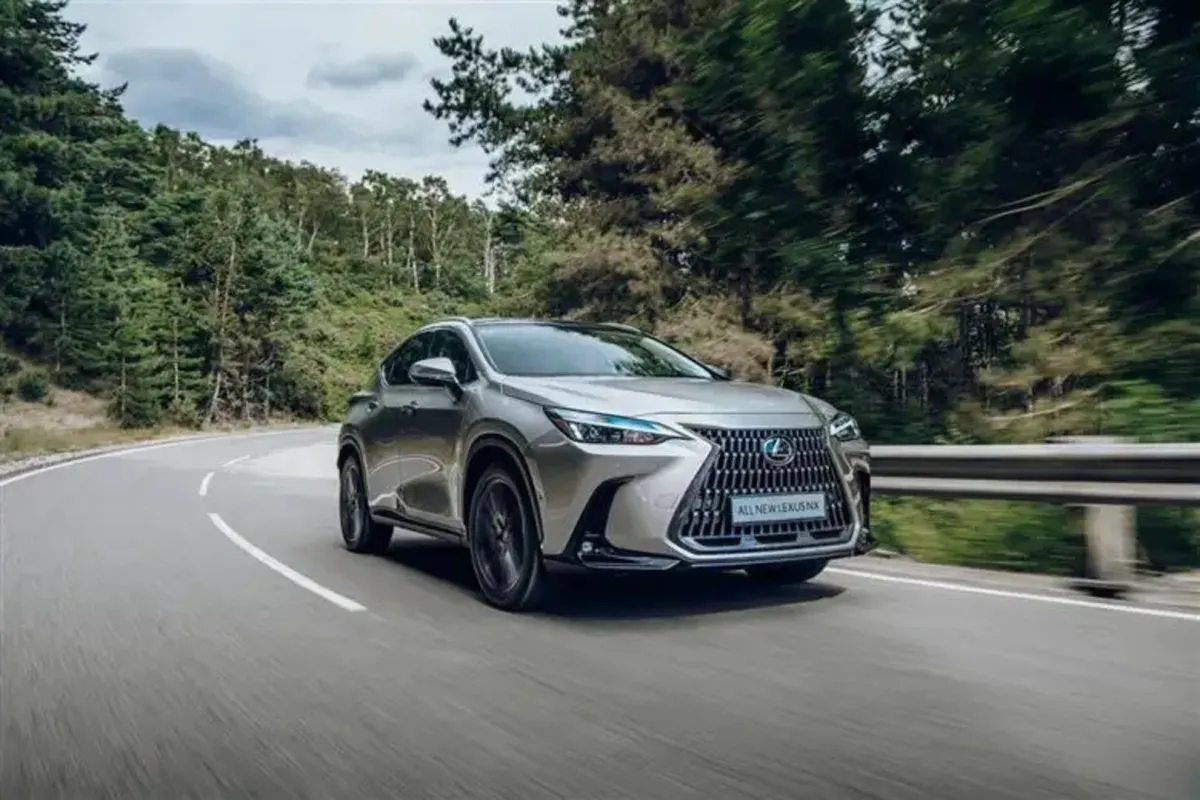 أفضل سيارات عائلية هجينة 