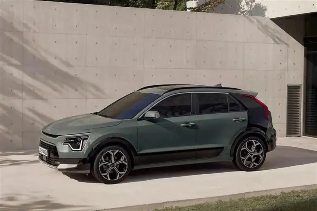 أفضل سيارات عائلية هجينة 