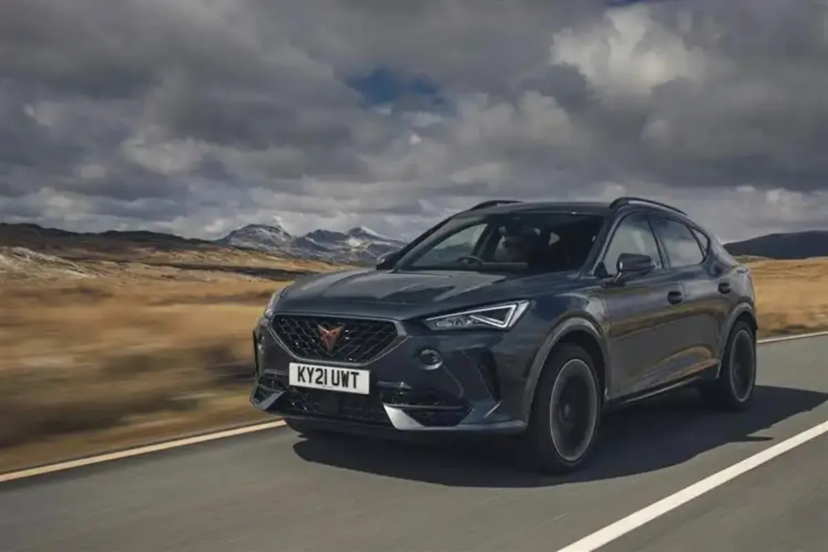 أفضل سيارات عائلية هجينة 