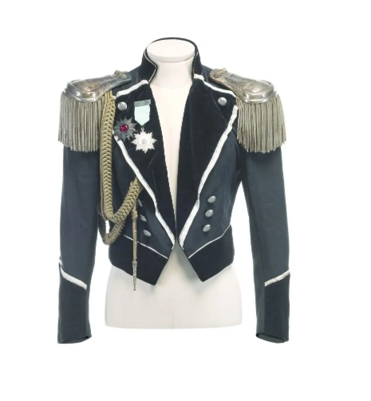 1500 قطعة فريدة من مقتنيات فريدي ميركوري