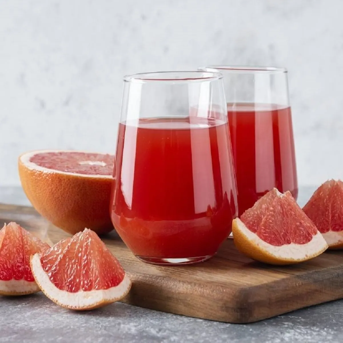 صورة لأكواب من العصير الطازج