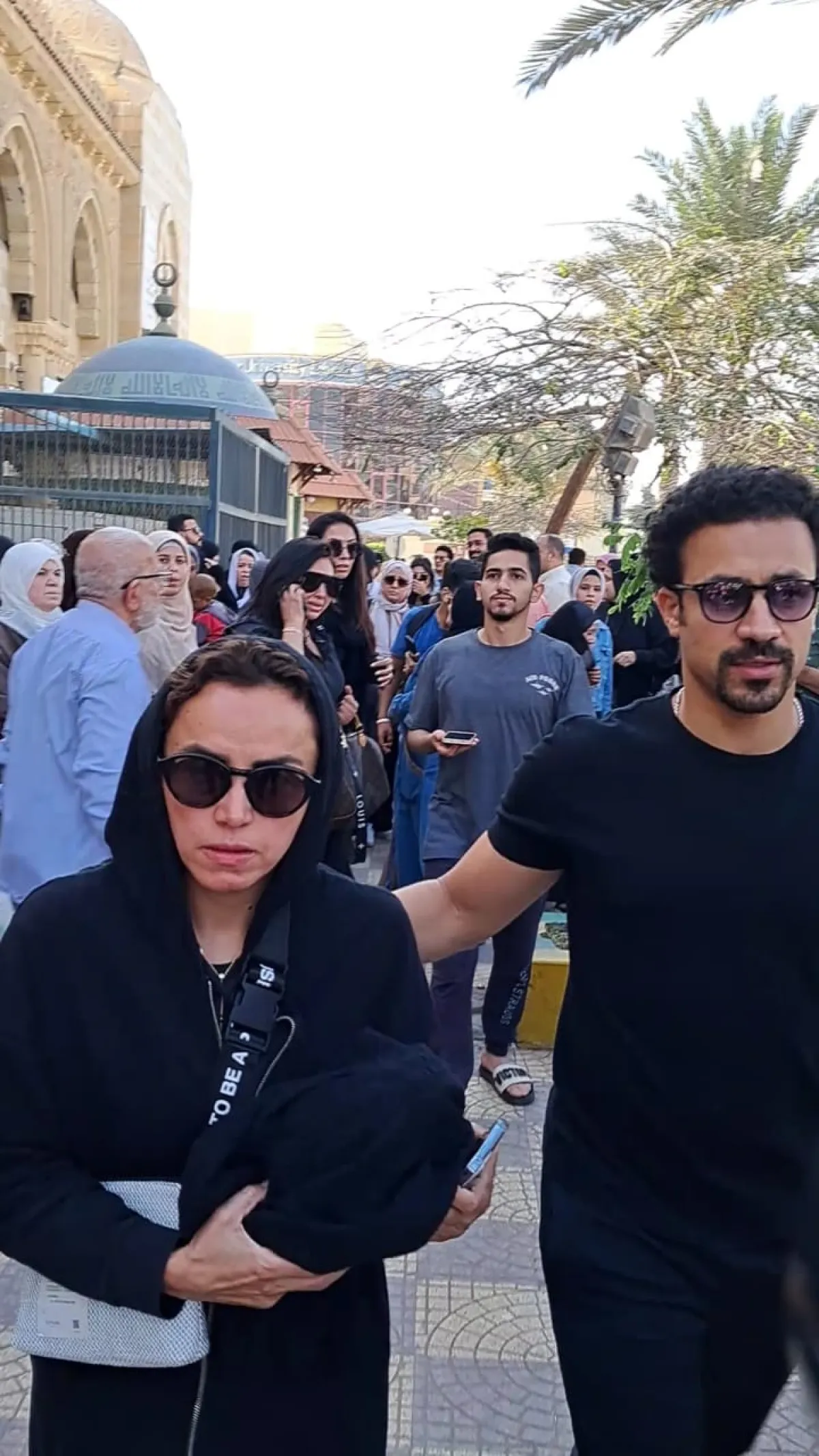 تشييع جثمان الفنان مصطفى درويش- تصوير محمد العربي