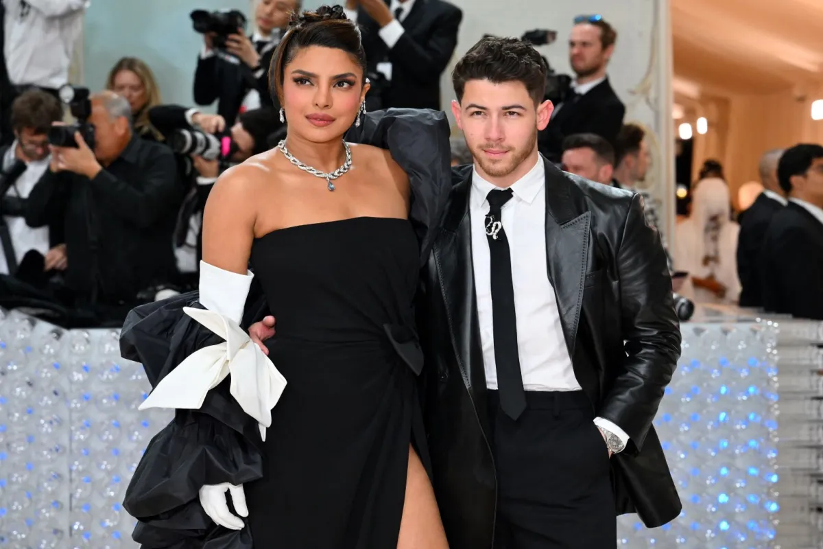 Priyanka Chopra Jonas and Nick Jonas at the Metropolitan Museum of Art on May 1, 2023, in New York. Angela WEISS / AFP