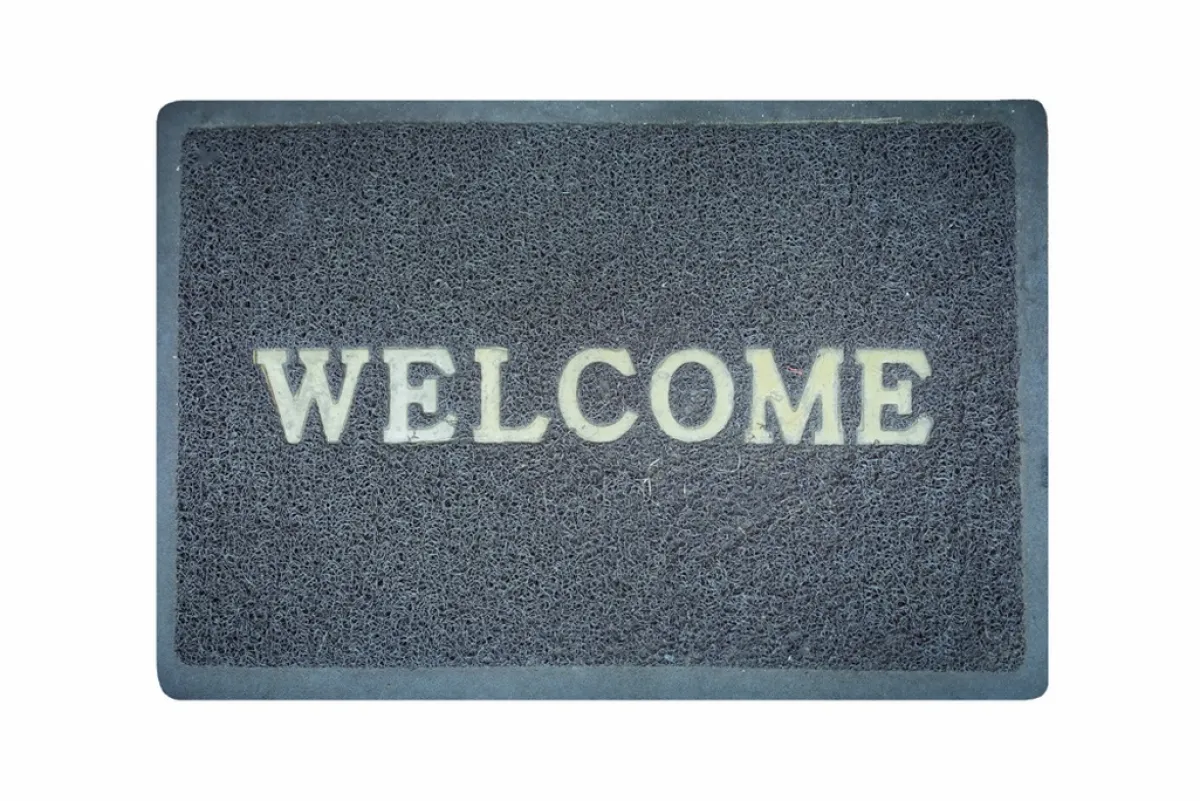 سجادة الترحيب تقوم بدور كبير في التحكم في الغبار