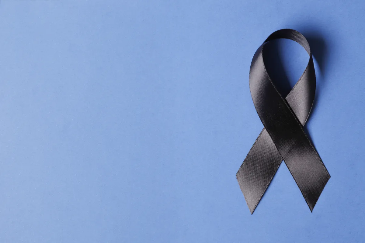 أثناء تصوير الجنازة ومراسم العزاء، لا يجب إزعاج المعزين