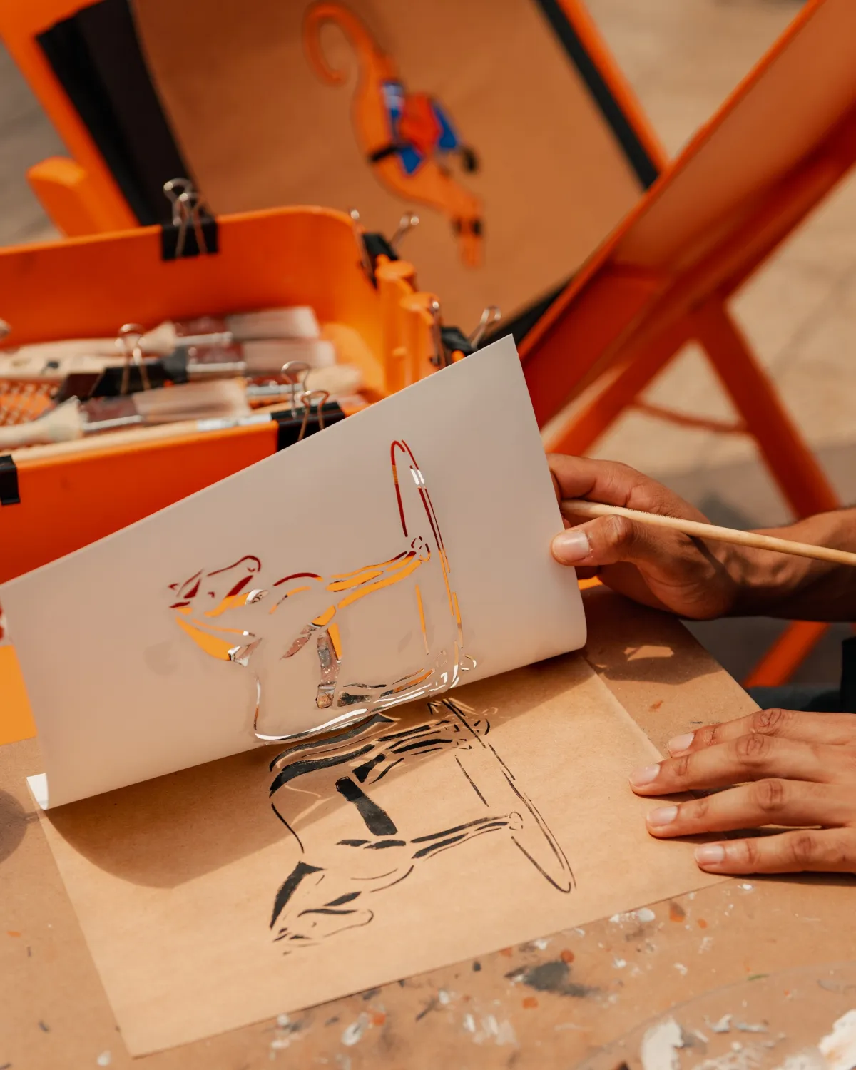 Hermès تلتقي بالجمهور في الكشك المتنقل الخاص بمجلة Le Monde d’Hermès في Avenues mall  بالكويت 