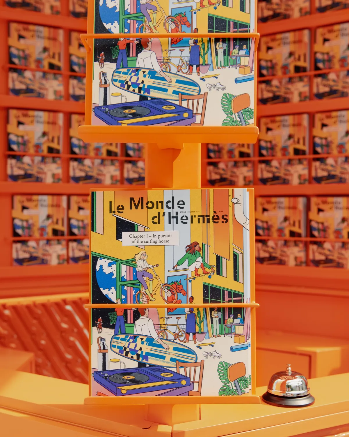 Hermès تلتقي بالجمهور في الكشك المتنقل الخاص بمجلة Le Monde d’Hermès في Avenues mall  بالكويت 