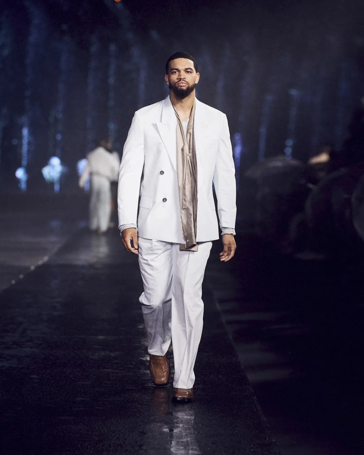 سروال أبيض كلاسيكي من Boss