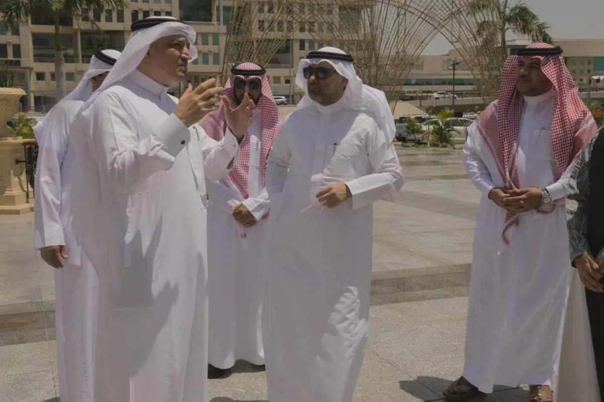 وزير الصحة يتفقد مستشفى الولادة والأطفال