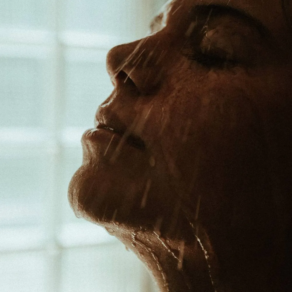 صورة لحامل تتعرض لدرجة ماء عالية