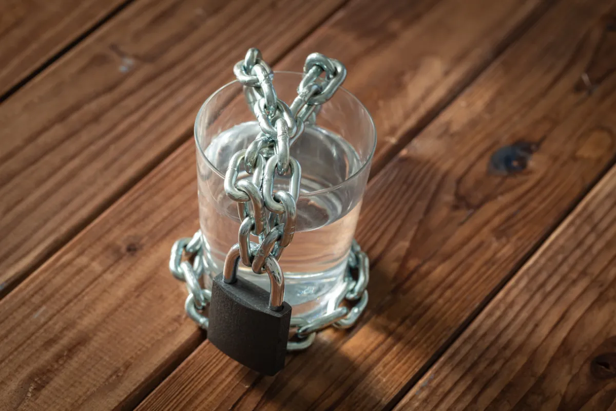 صورة تعبيرية عن احتباس الماء