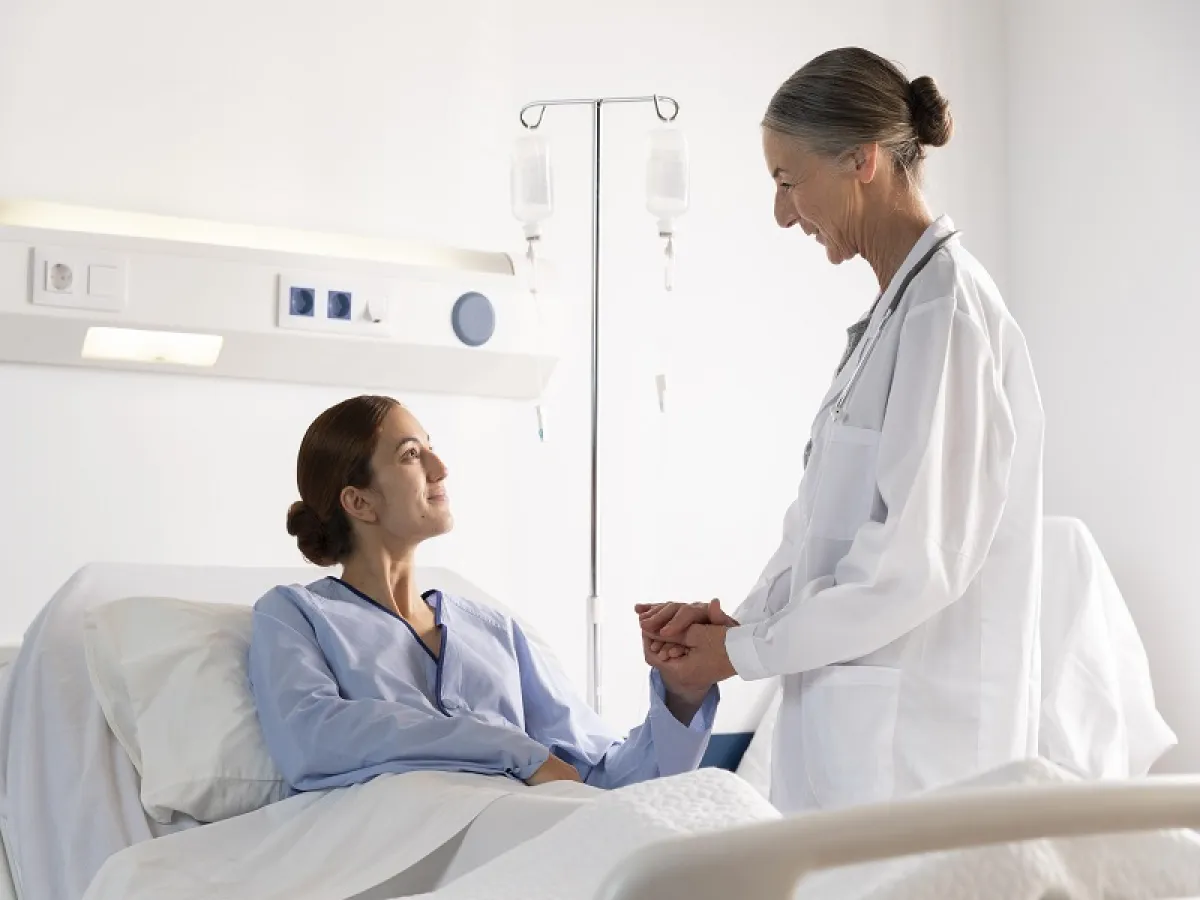 يُمكنكِ استئناف نشاطكِ بعد إجراء جراحة المرارة بأسبوع واحد فقط (المصدر: Freepik)