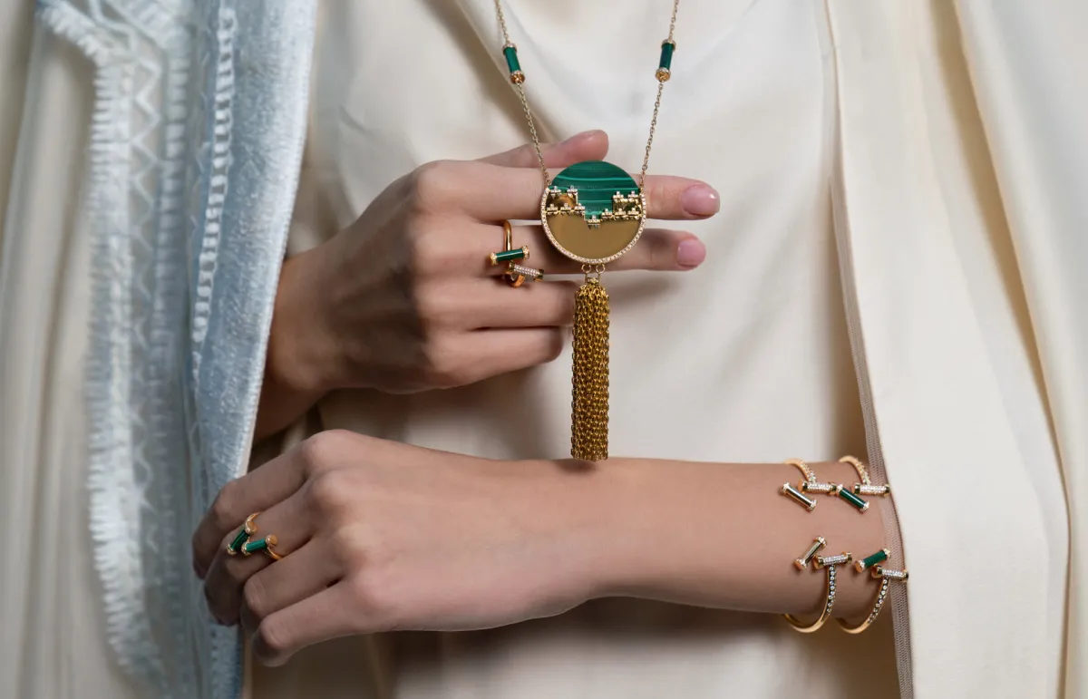 المصممتان ابتسام وعهود الغفيلي: في مجوهراتنا دمج للحضارات العربية والعالمية