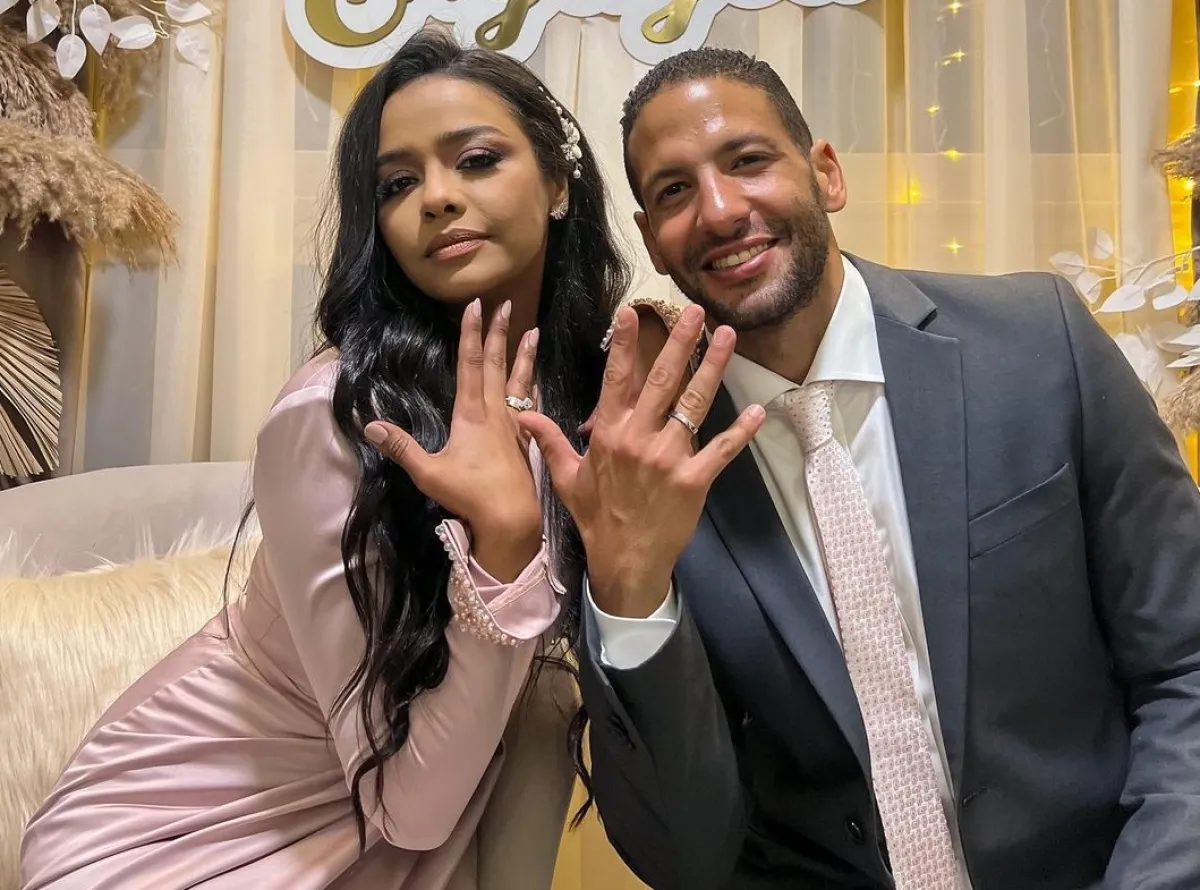 خطوبة الفنانة أسماء أبو اليزيد - الصورة من صفحتها على انستغرام