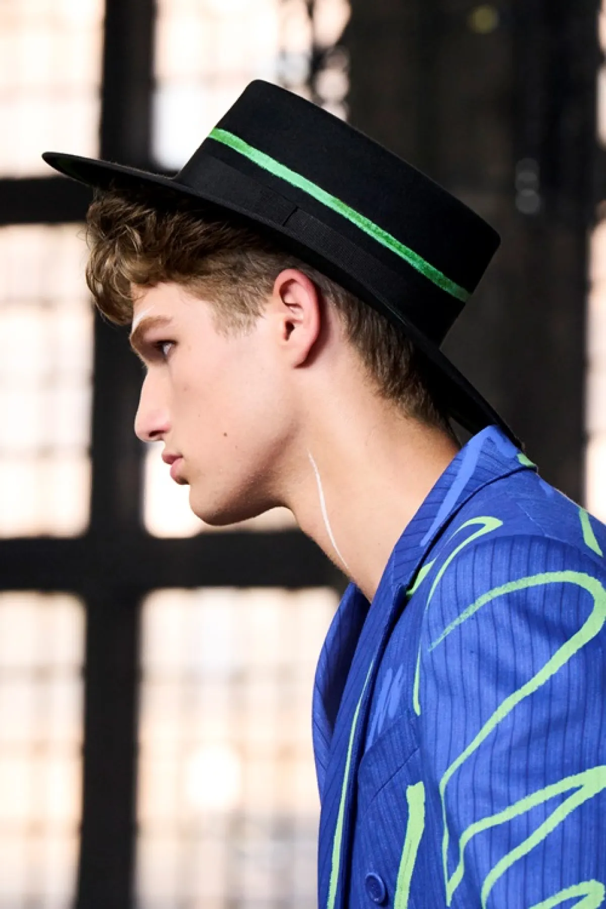 القبعات  من موسكينو Moschino