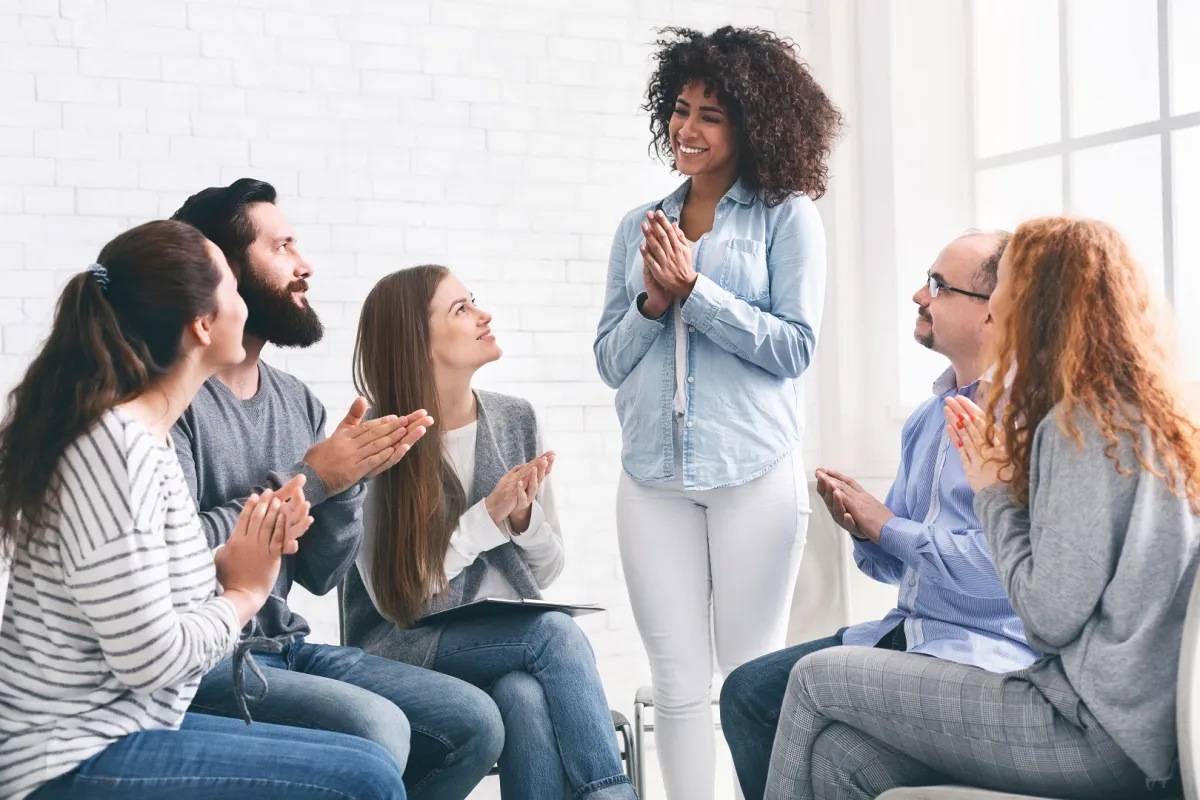 ما هي مجموعات الدعم النفسي؟ (المصدر: Adobe.Stock)