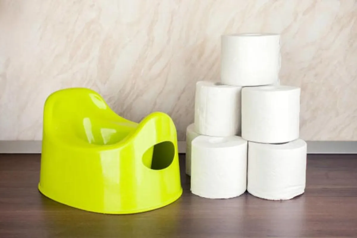 صورة تعبر عن خطوات تنظيف الطفل