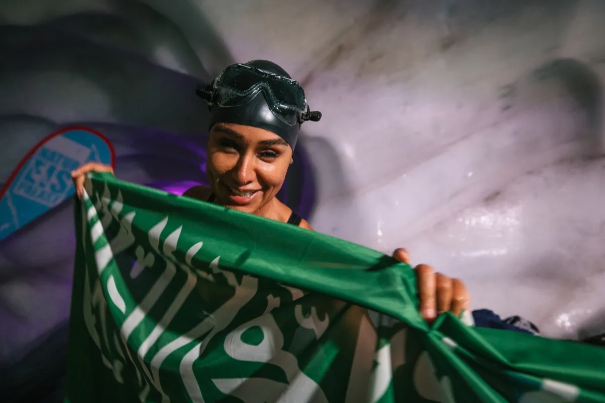 مريم ترفع العلم السعودي احتفاء بهذا الإنجاز 