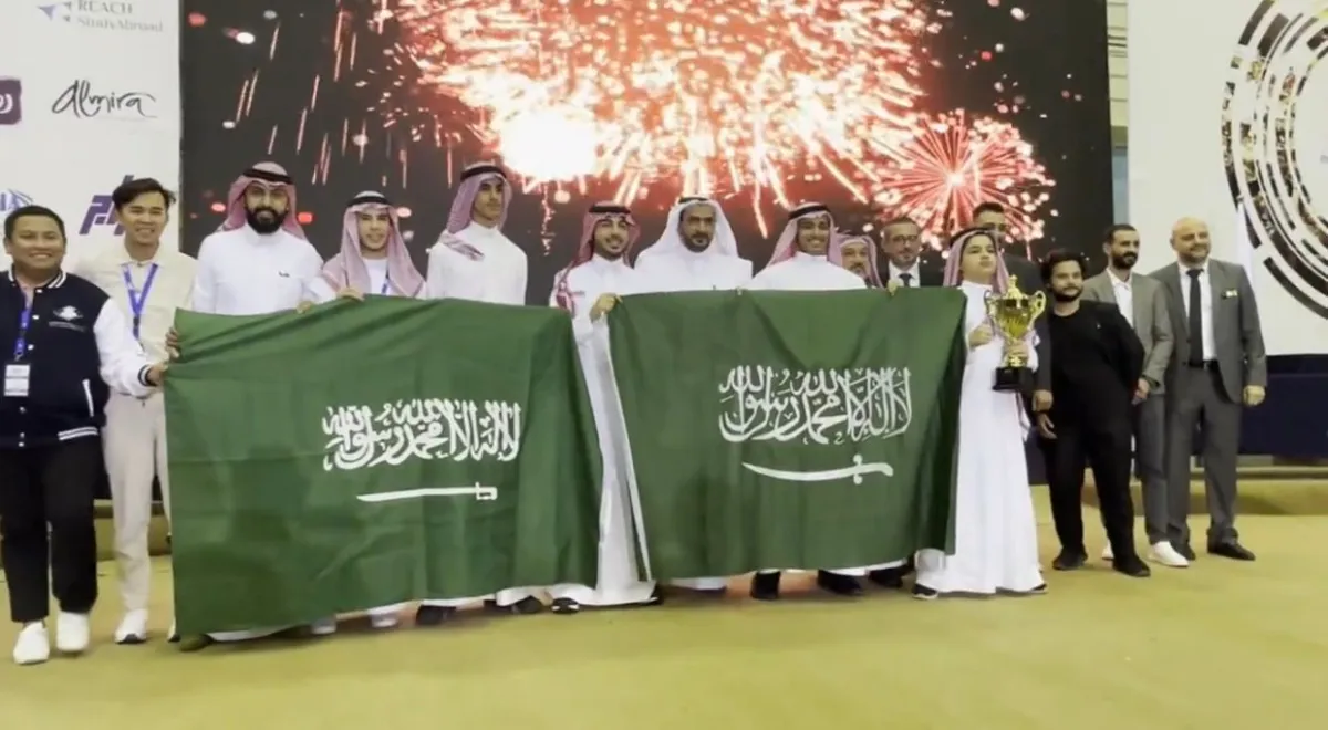 الطلاب الفائزين