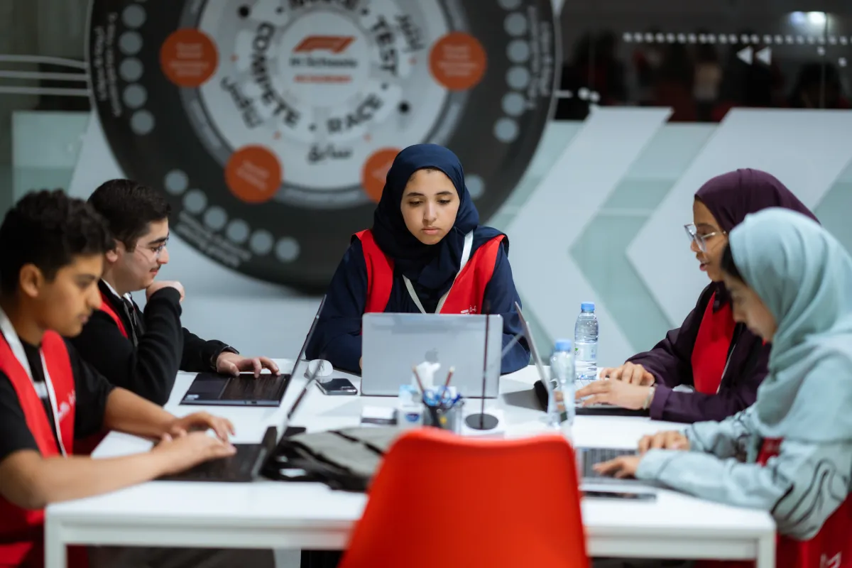 تم اختيار الفرق المشاركة في المنافسة المحلية من بين 30 فريق 