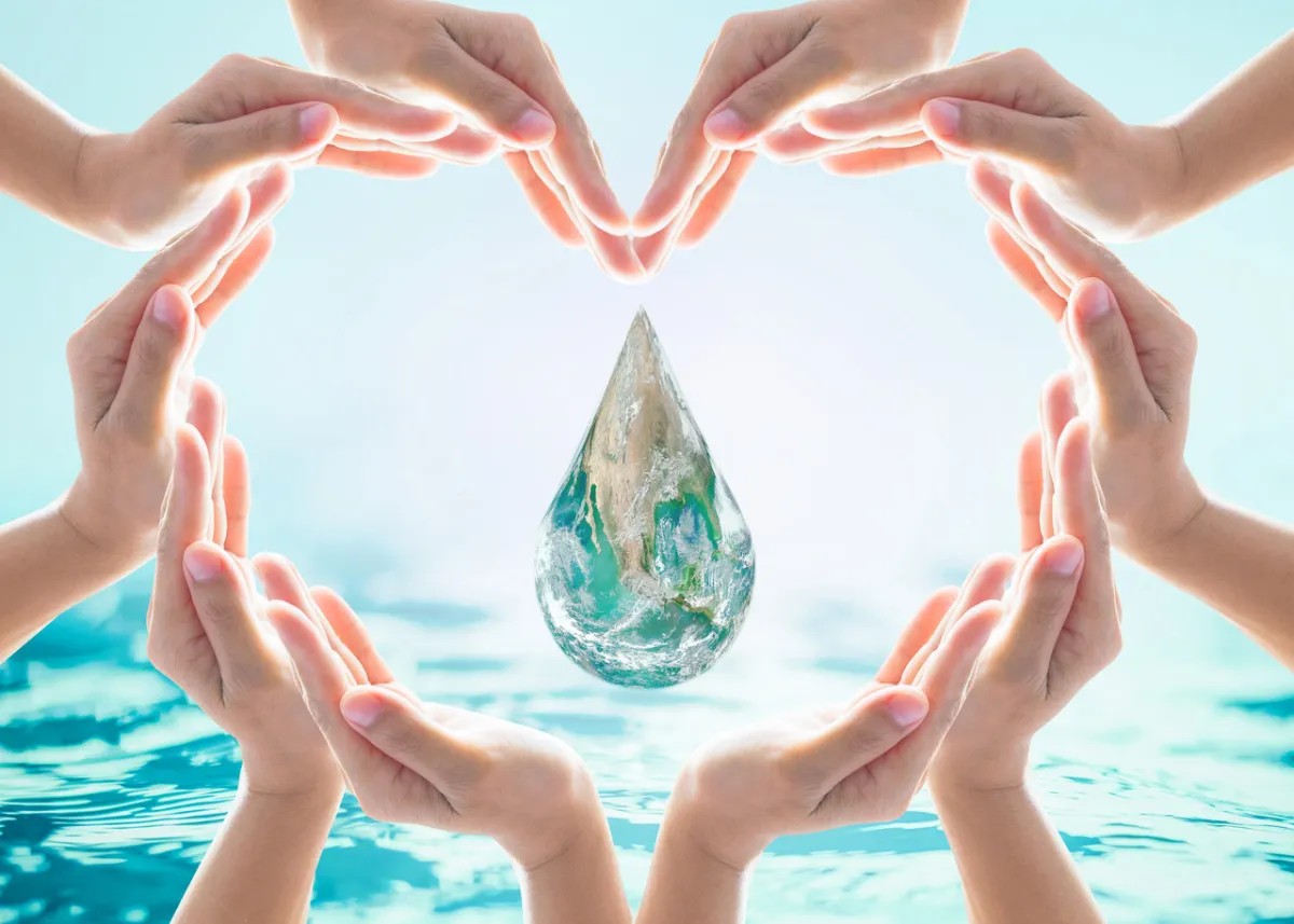 صورة للماء النقي