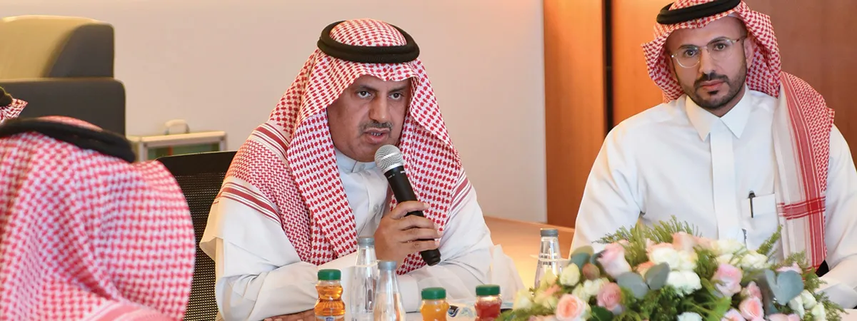 رئيس جامعة الملك خالد يدشن خدمات تقنية المعلومات ويكرم الفائزين بمعسكر المهارات الرقمية