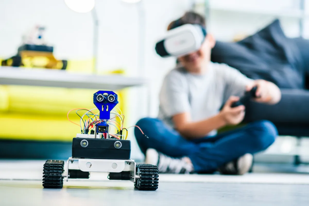 صورة أطفال مع الذكاء الاصطناعي