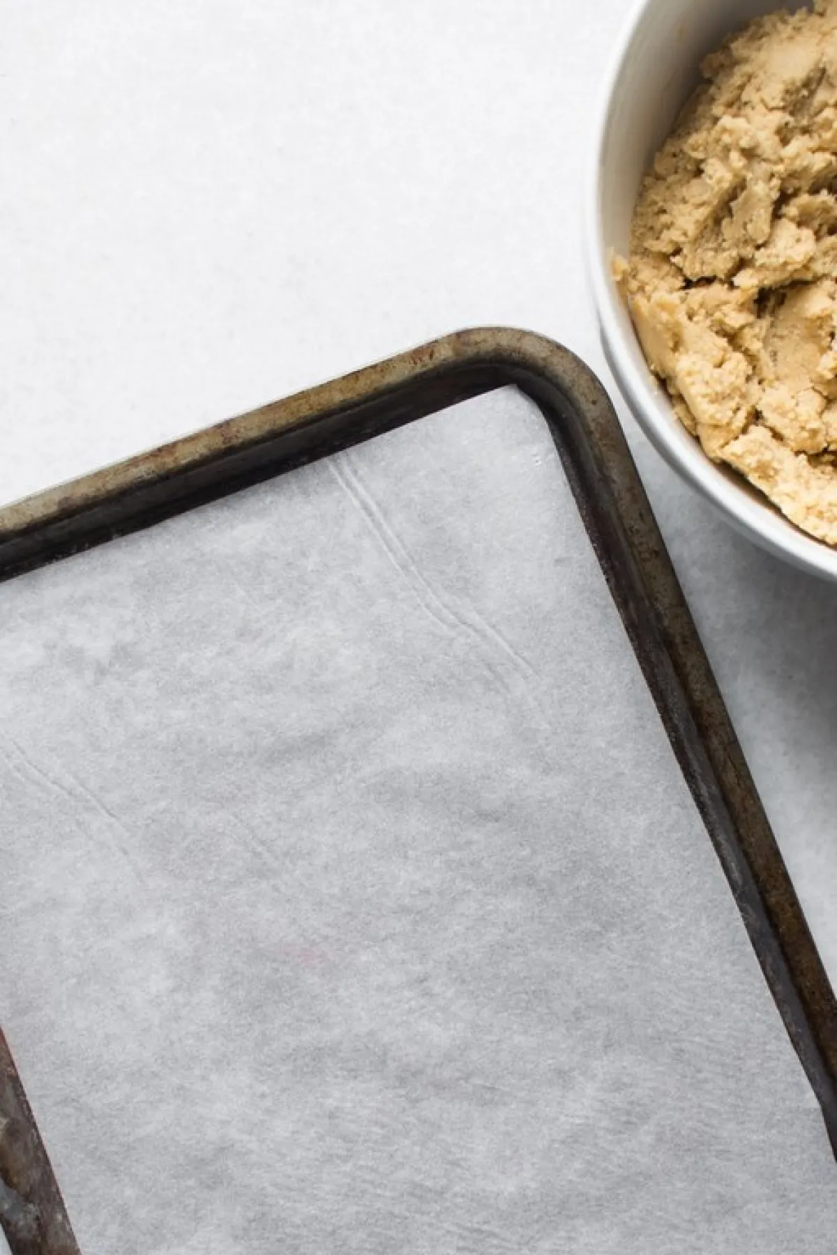 ورق الخبزلتبطين صينية الخبز