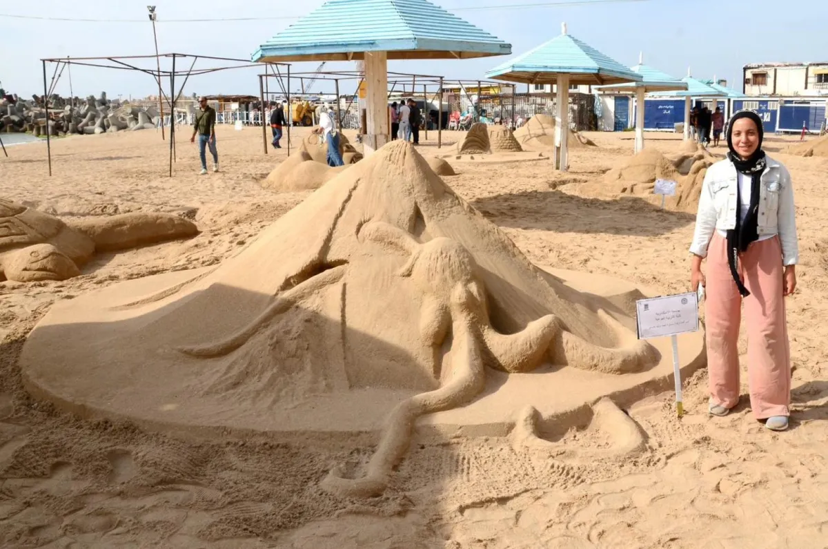 مهرجان للنحت على الرمال