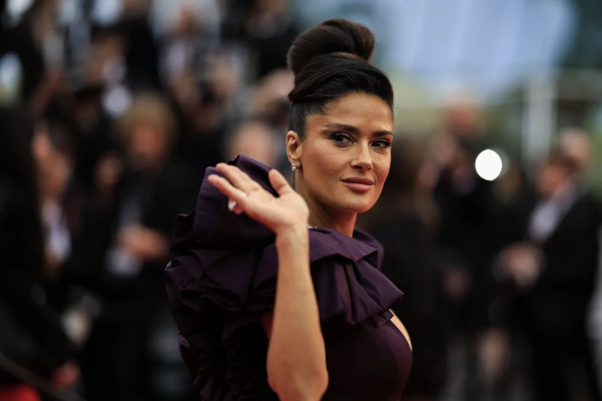 مكياج وتسريحات شعر النجمات في اليوم الرابع لمهرجان كان السينمائي 2023