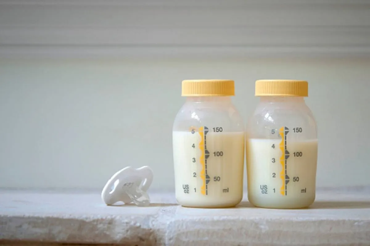 صورة لقياس كمية الحليب 