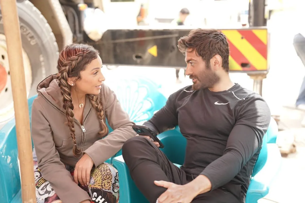 تامر حسني ودينا الشربيني في كواليس فيلم تاج - الصورة من صفحة تامر  على انستغرام