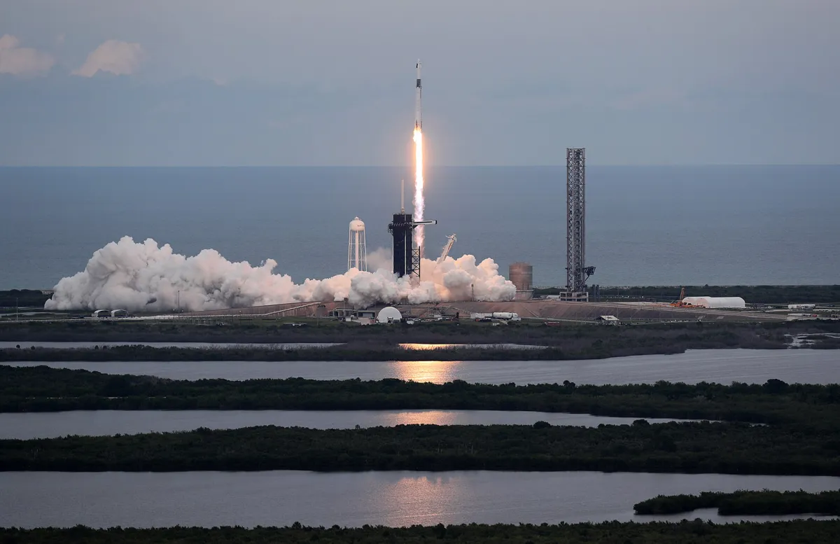 صاروخ "فالكون 9"