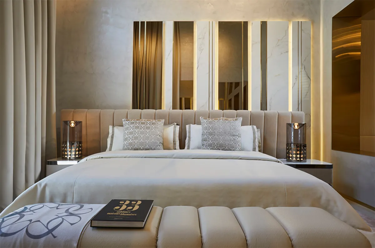 (الصورة من ELIE SAAB MAISON، ومتوافرة عبرwww.adhomecollection.com)