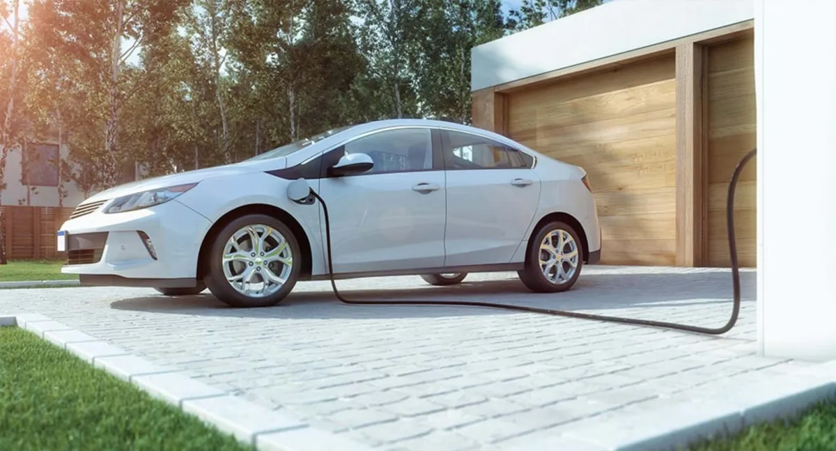 تأثير الأجواء الحارة على السيارات الكهربائية