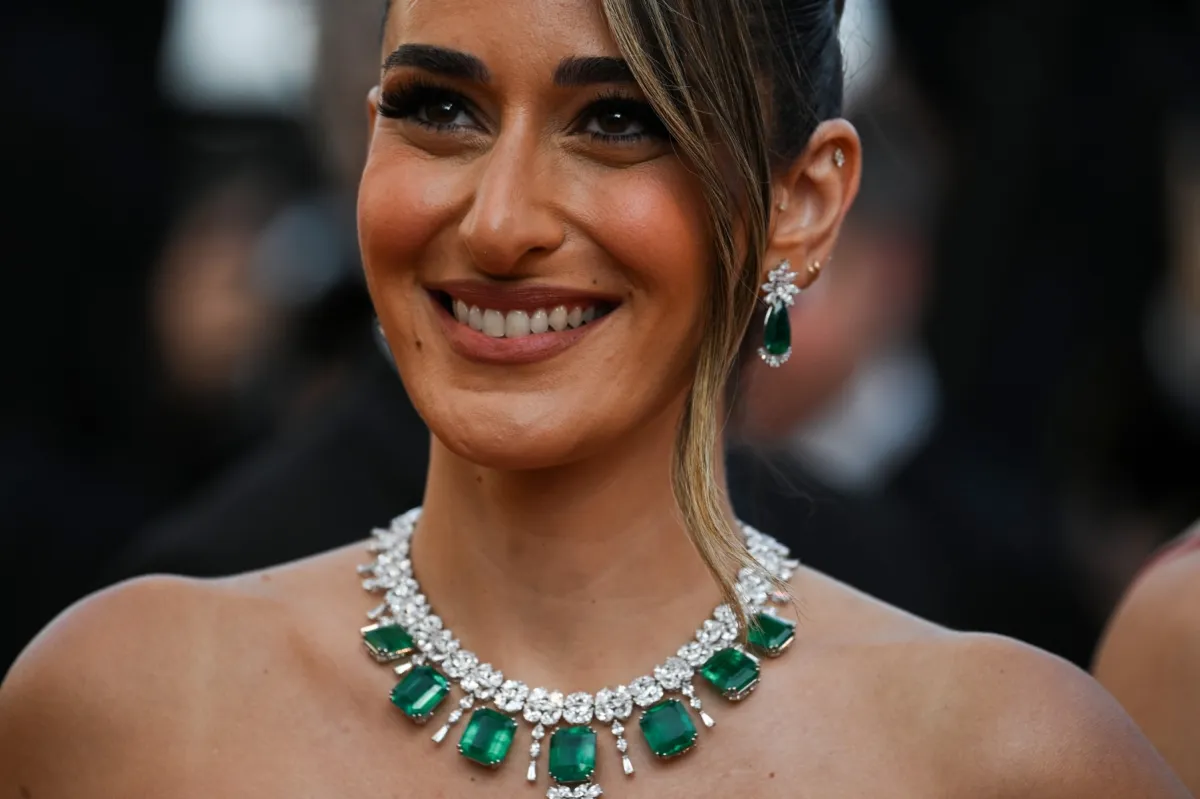 الممثلة المصرية أمينة خليل Amina Khalil في عرض فيلم The Old Oak في مهرجان كان السينمائي (مصدر الصورة Patricia DE MELO MOREIRA / AFP)