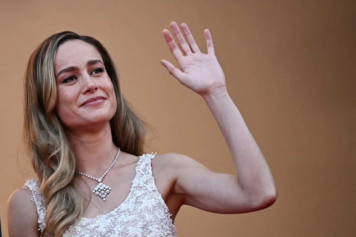  الممثلة الأميركية بيري لارسون Brie Larson في ختام مهرجان كان السينمائي 75 (مصدر الصورة LOIC VENANCE / AFP)