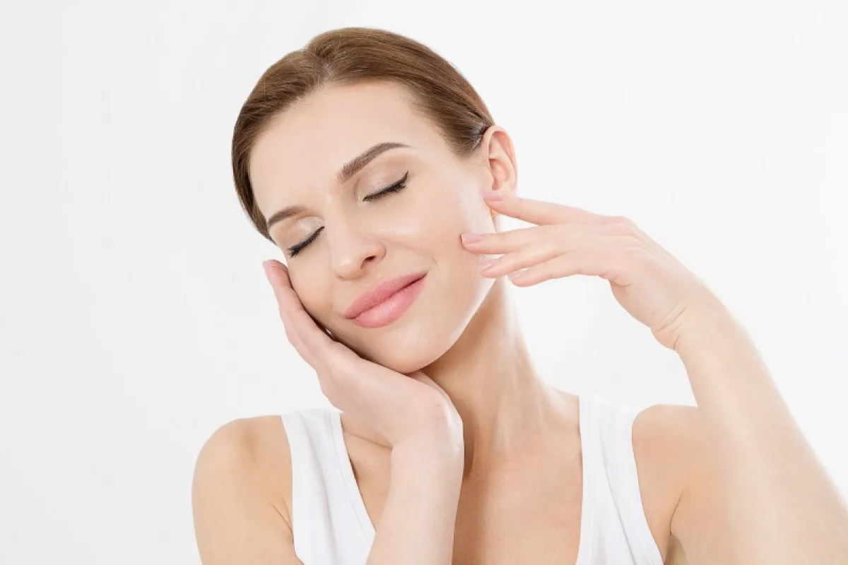 العناية بالبشرة