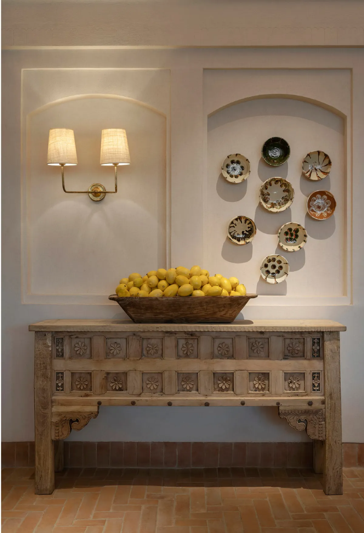 (من أعمال المصممين Neydine Bak و Dewald Struwig)