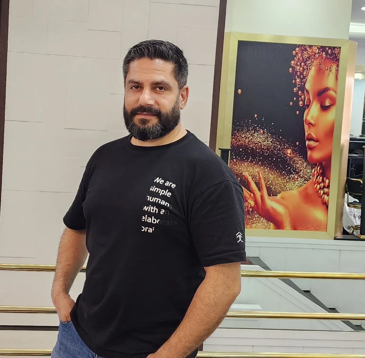 خبير الشعر طوني فرنيني