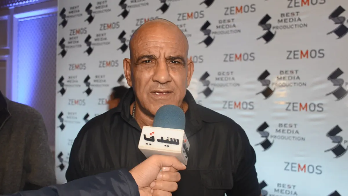 الفنان محمد لطفي خلال لقائه مع كاميرا سيدتي - الصورة خاصة بسيدتي