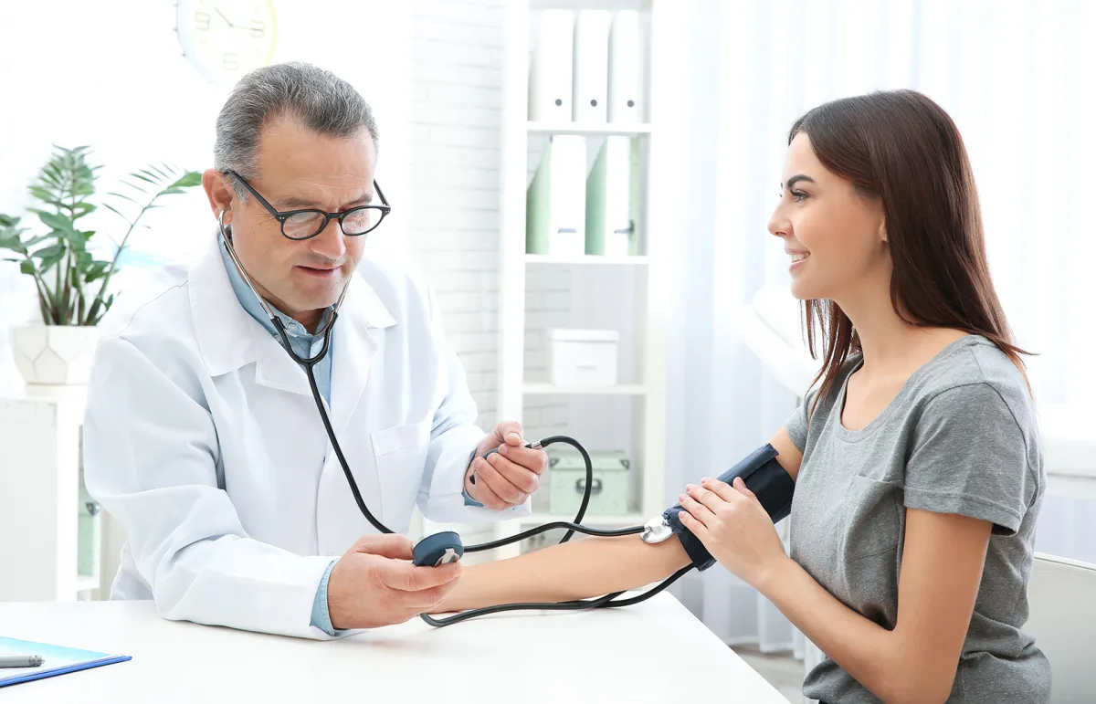 ضغط الدم المرتفع يحتاج إلى علاج للسيطرة عليه (المصدر: Shutterstock )