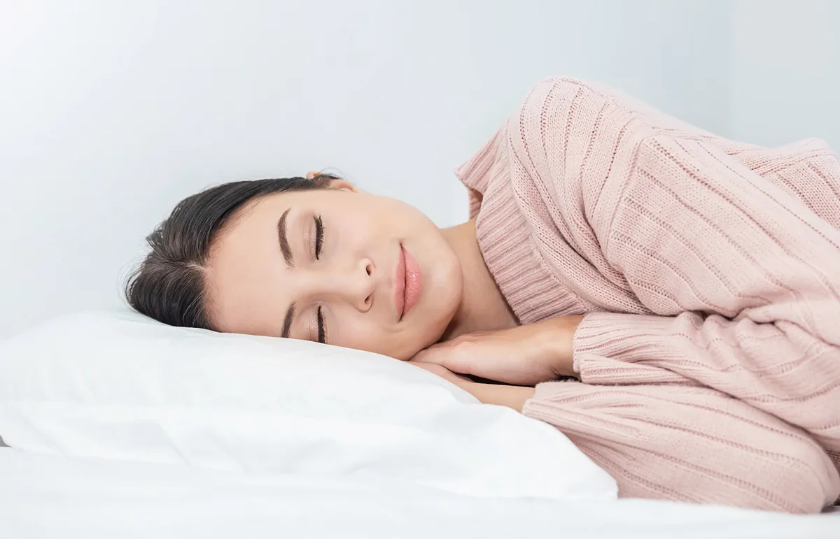 أضرار النوم صباحاً والسهر ليلاً خطيرة.. تجنبيه لصحة أفضل (المصدر: Shutterstock)