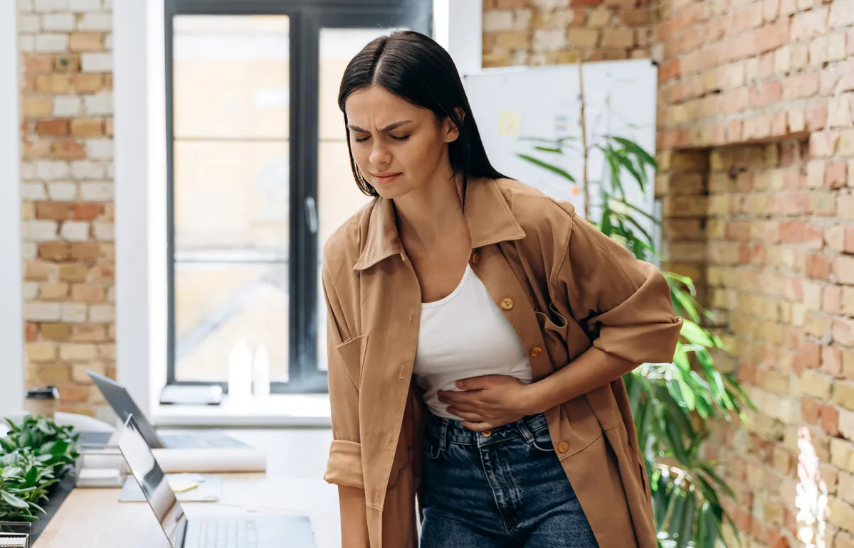 بماذا تشعر المرأة في فترة التبويض؟