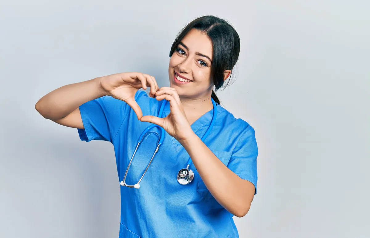 قصة الاحتفال باليوم العالمي للتمريض (المصدر: Shutterstock)