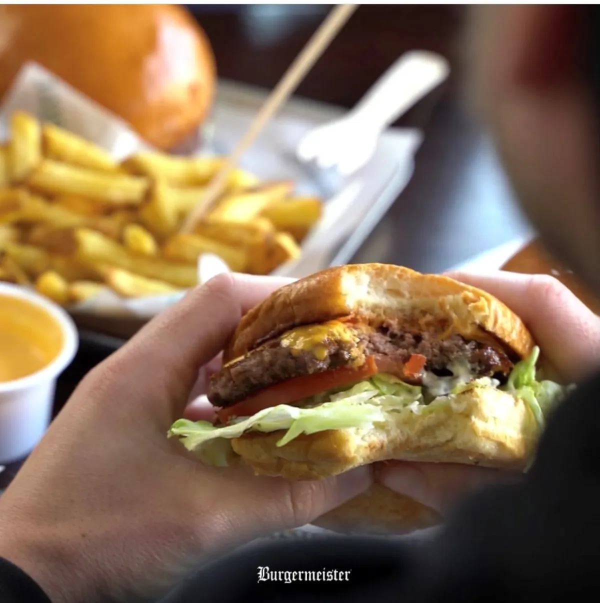 جولة على أشهر مطاعم البرغر حول العالم