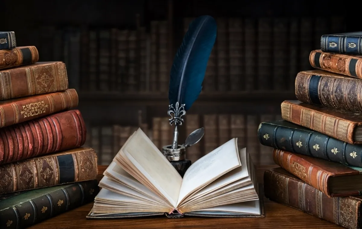 كتابة الشعر - الصورة من shutterstock