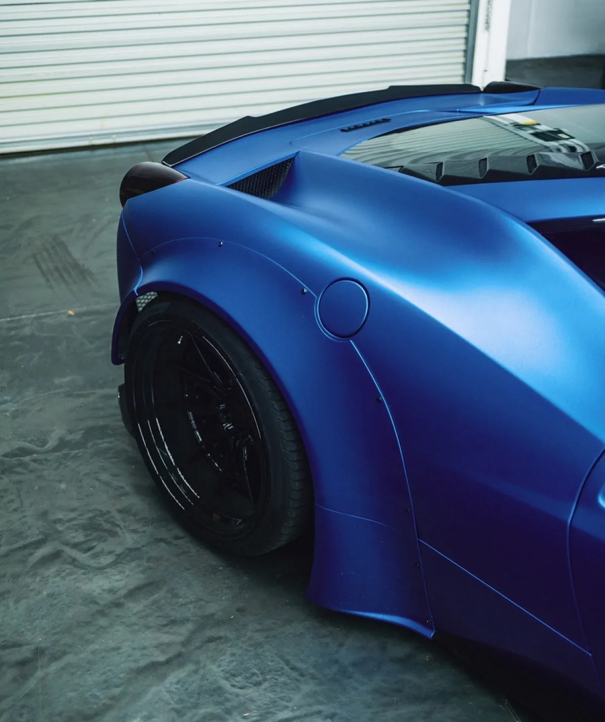 ماذا تفعل عند انفجـار إطار السيارة