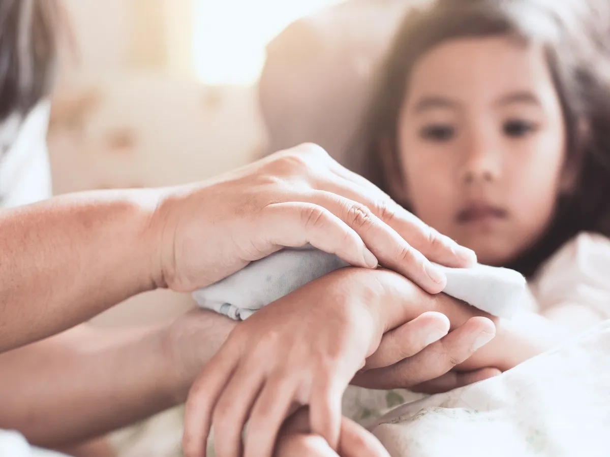 صورة لطفلة مريضة 