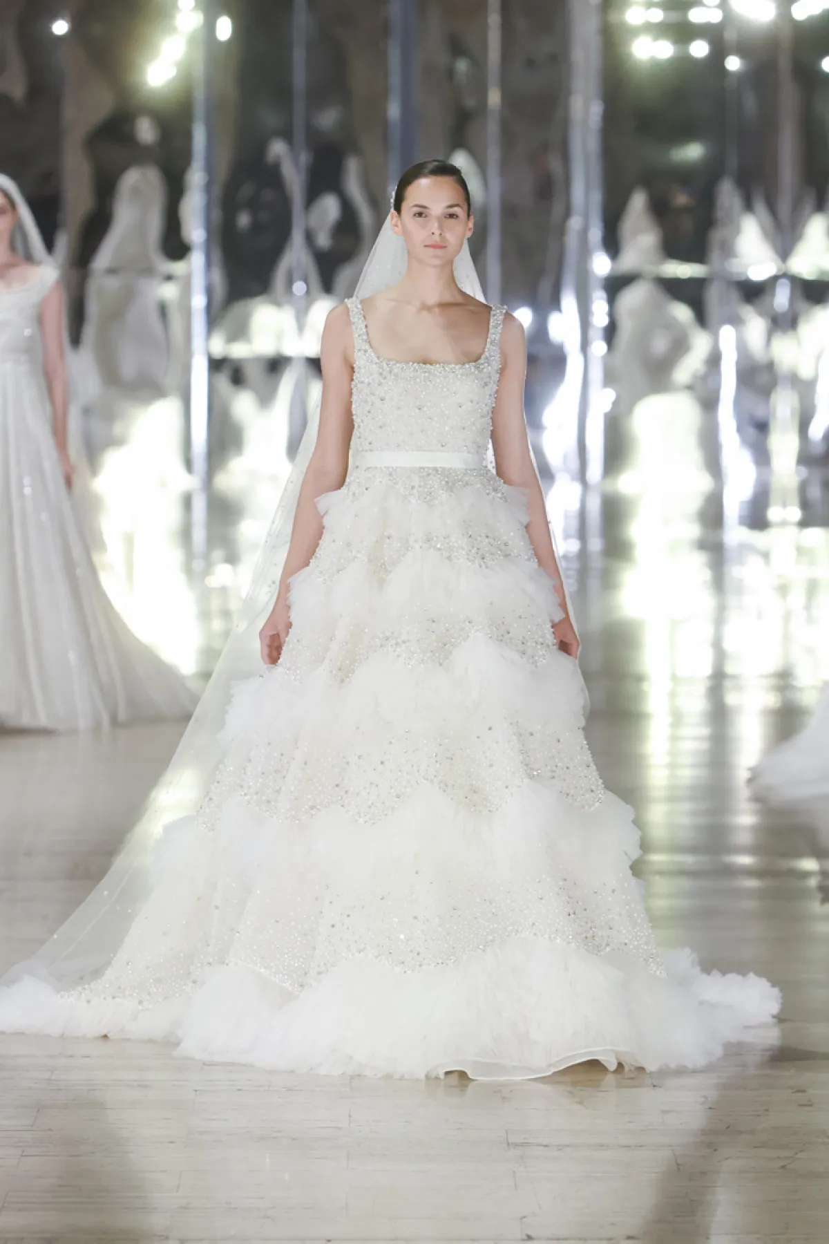  فستان الزفاف 